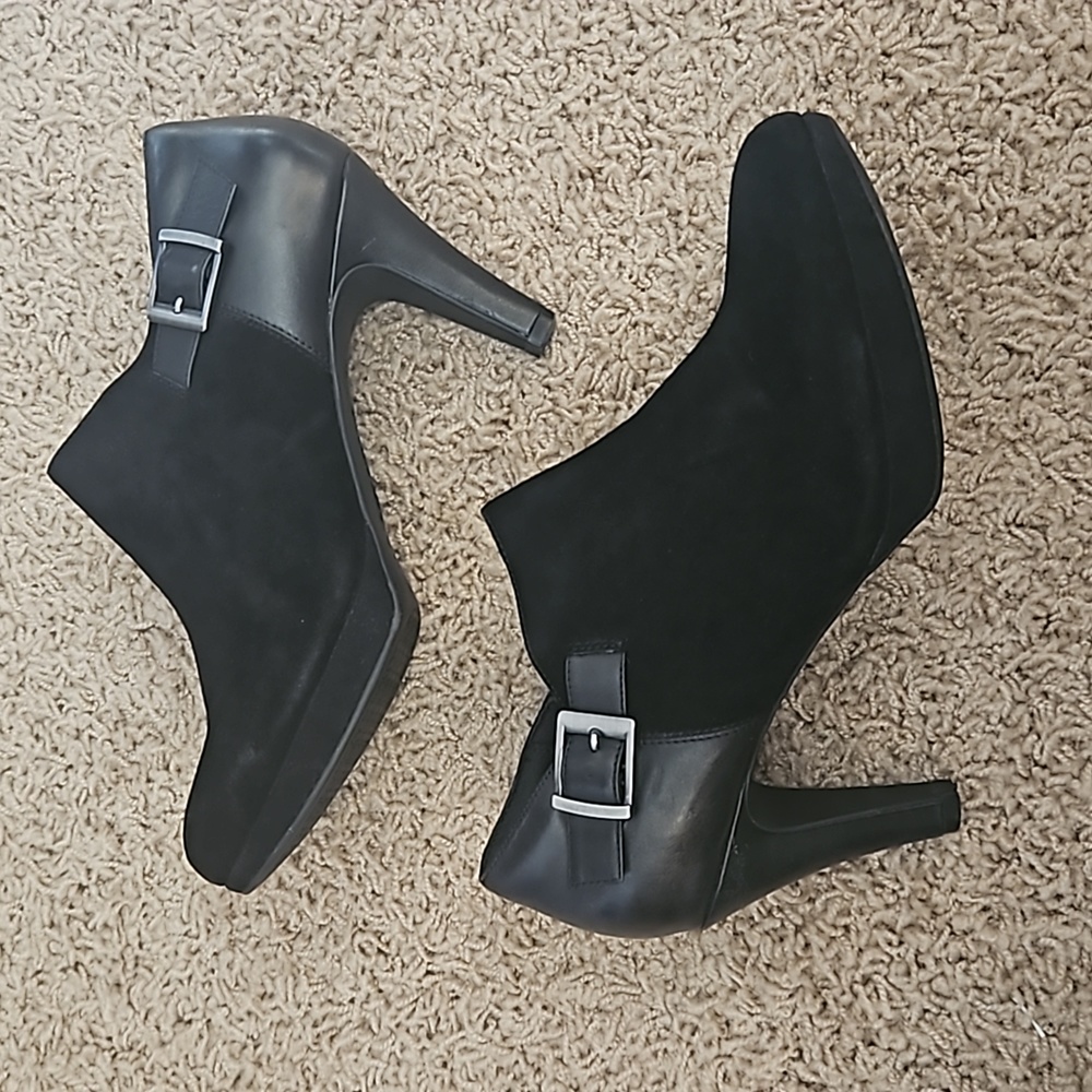 Clark's ankle boots